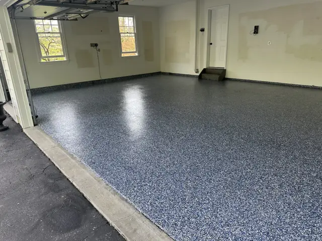 Orbit flake epoxy garage floor, full broadcast